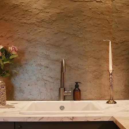 Rosso Levanto - Duke Housing Appartement