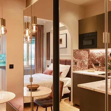 Rosso Levanto - Duke Housing Апартаменты Париж